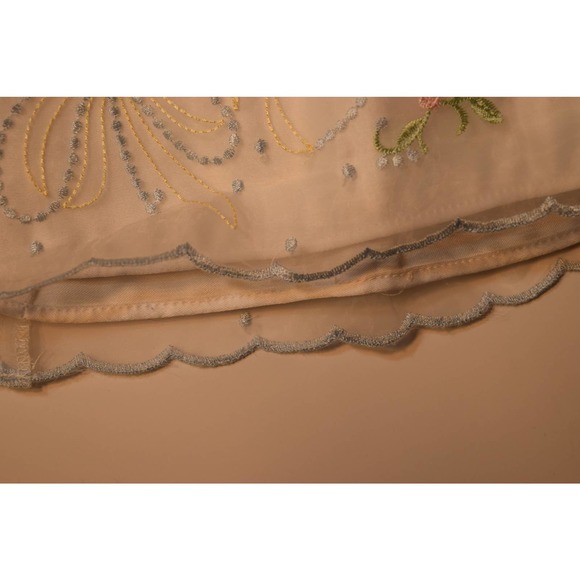 Cinderella Special Occasion Dress Size 18mo in White w/‎ Floral Embroidery - Picture 7 of 8